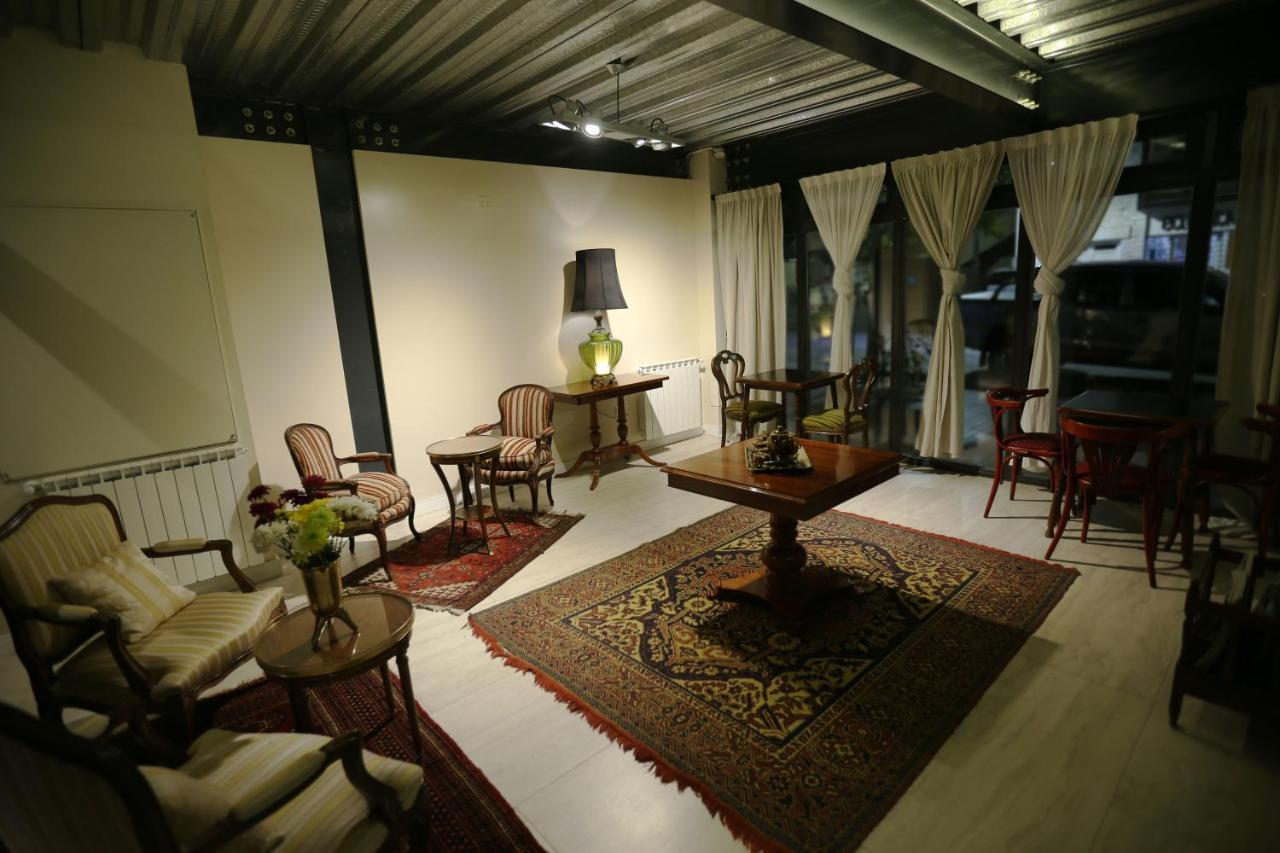 718 Rufino Petit Hotel เมนโดซา ภายนอก รูปภาพ